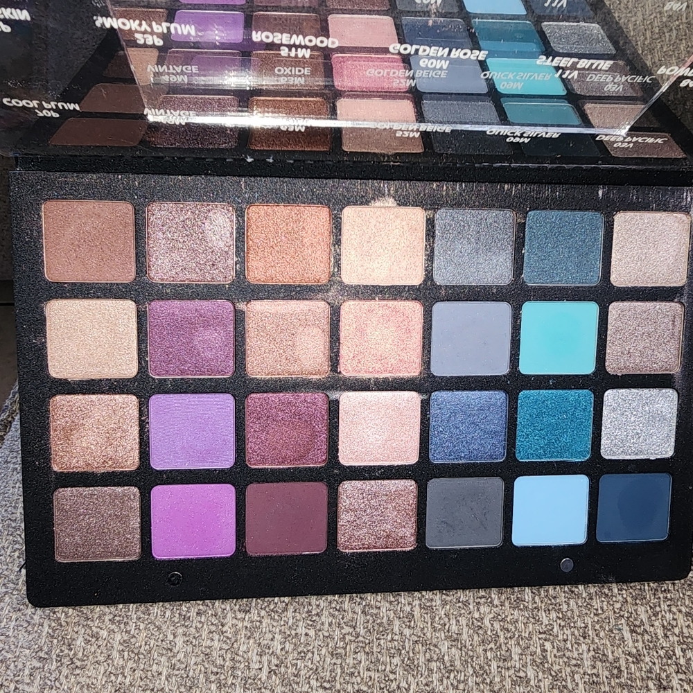 💜💙28 PURPLE & BLUE NATASHA DENONA PALETTE💜💙